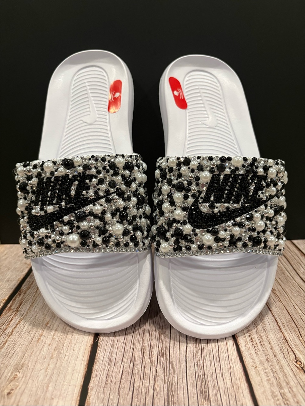 Nike Victori Women’s Pearl & Rhinestone Slides, Sz 8